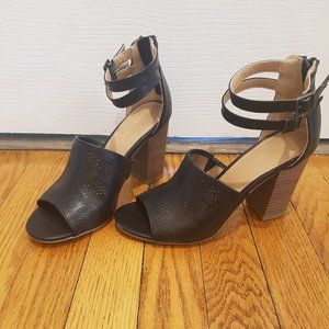 Maurice's heels